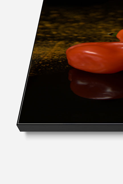 Piment Cabris photo dans un cadre aluminium affleurant noir detail de coin gauche